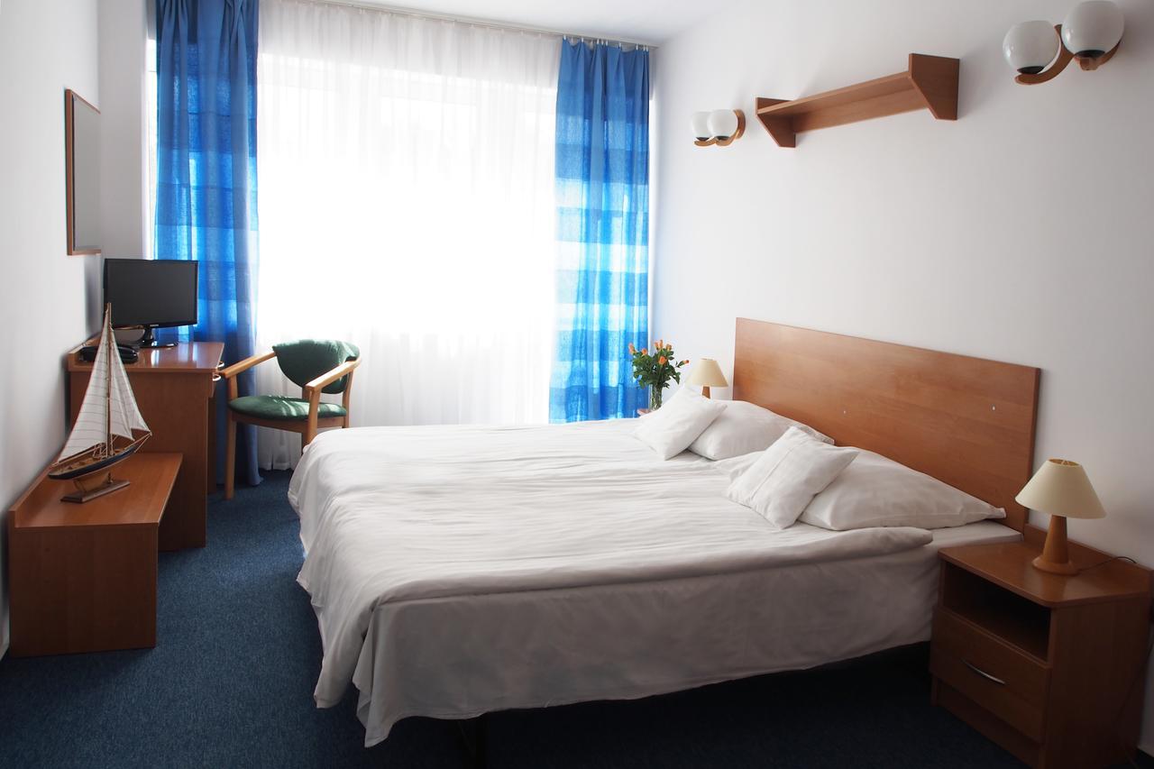 Elpak Swinoujscie Aparthotel ภายนอก รูปภาพ