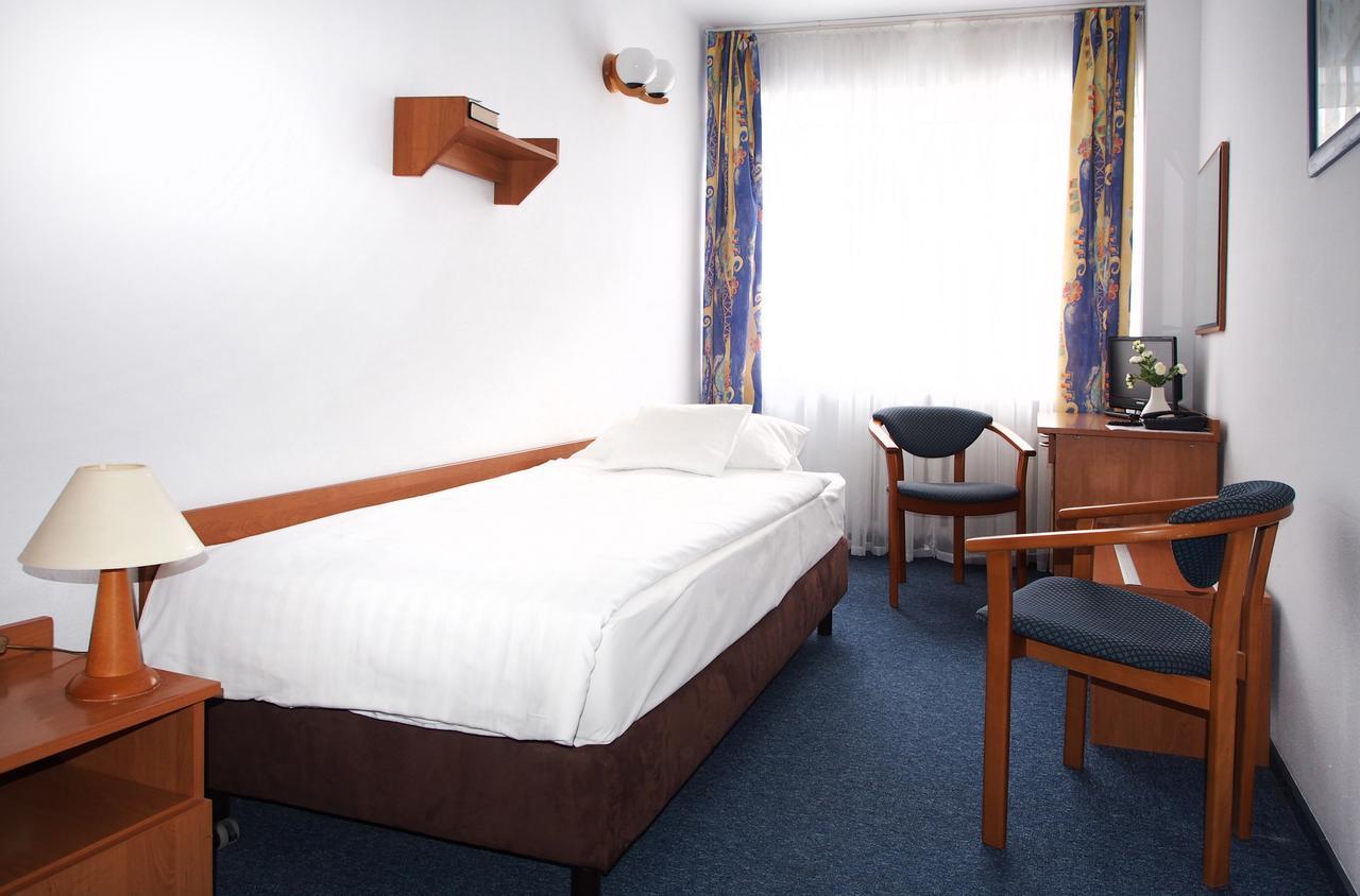 Elpak Swinoujscie Aparthotel ภายนอก รูปภาพ