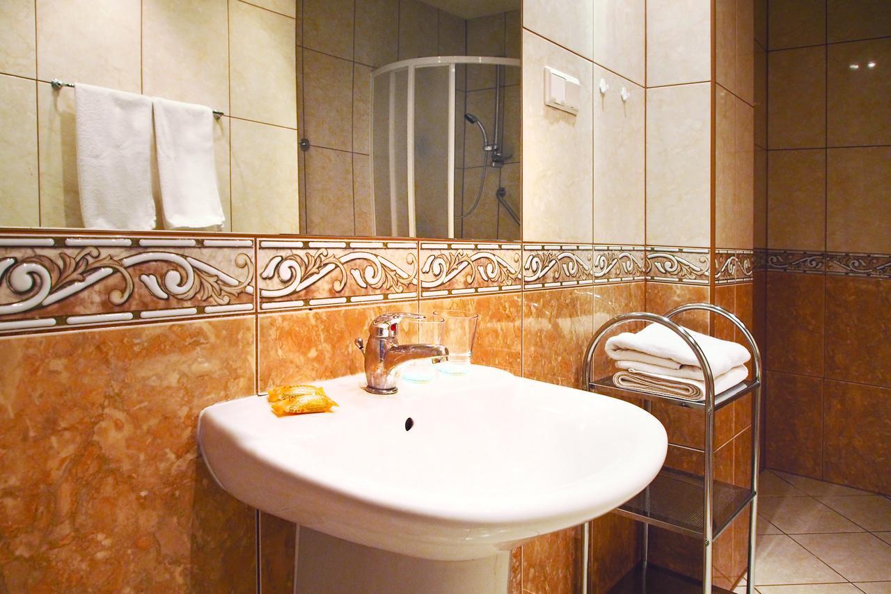 Elpak Swinoujscie Aparthotel ภายนอก รูปภาพ